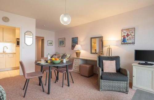 Quiberon Apartment | Studio Les Trois Iles-2 by Interhome