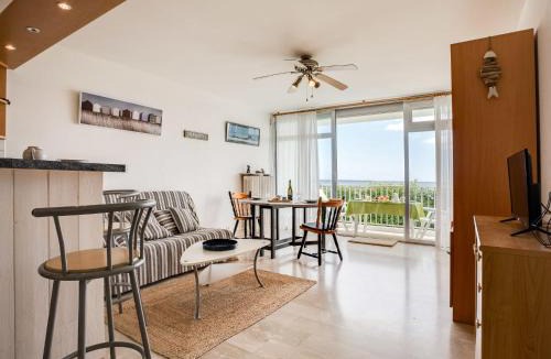 Quiberon Apartment | Studio Les Trois Iles-6 by Interhome