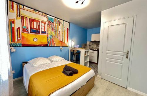 Chatellerault Apartment | Studio Lisbonne - Plein centre-ville refait à neuf avec parking gratuit