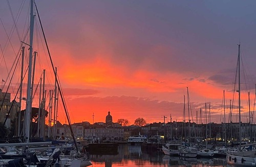 La Rochelle City Centre Apartment | Studio loft 4 pers historic center La Rochelle