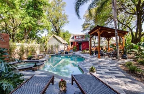 Urban Core Apartment | Studio loft w pool spa & gardens near downtown