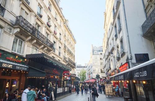 Les Halles Apartment | Studio Lombards Paris Centre