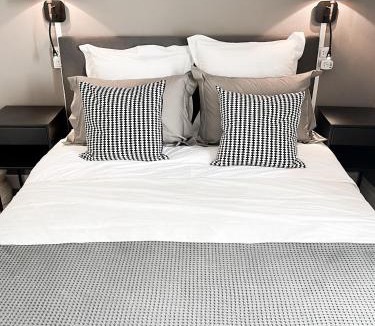 Loubezs-Bernac Bed & Breakfast | Studio Loubes Bernac
