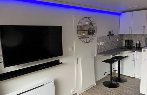 Luc-sur-Mer Apartment | STUDIO LUC SUR MER Plage du DDAY
