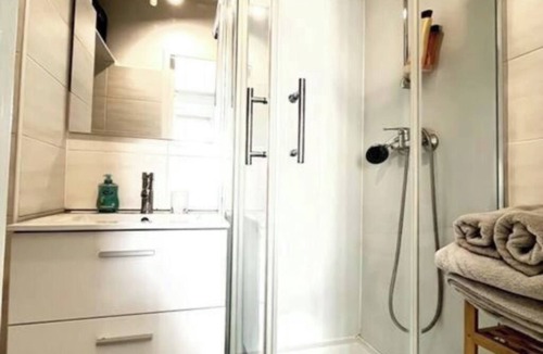 Romans-sur-Isere Apartment | Studio Lumière du Centre - Parking - Romans