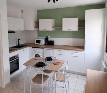 Figeac Apartment | Studio lumineux avec exterieur