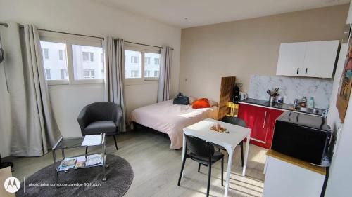 Downtown Le Havre Apartment | Studio lumineux centre ville