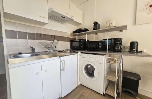 Balaruc-les-Bains Apartment | Studio lumineux avec balcon exposé sud, tout équipé et classé 2 étoiles. - FR-1-553-139