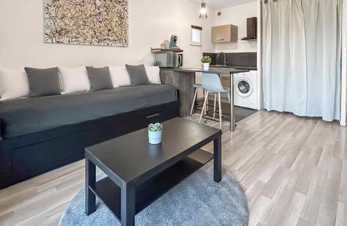 Secteur 4 Apartment | Studio Lumineux Vue Montagne