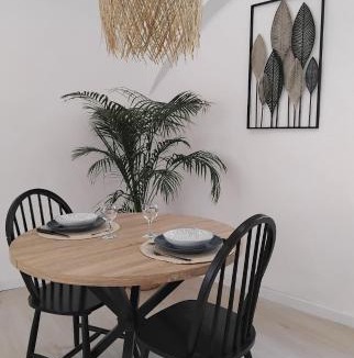 Saint-Ambroix Apartment | Studio Lysandre