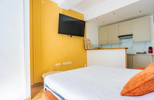 Chaussee-d'Antin Apartment | Studio Madeleine - Ascenseur - Balcon