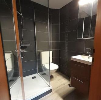 Villeneuve Apartment | Studio mansardé chez un vigneron au village au 3ème étage sans ascenseur