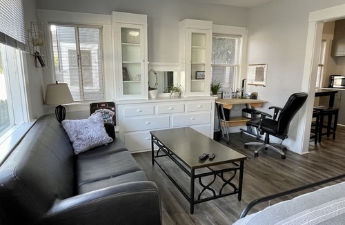 Central San Pedro Apartment | Studio Marina Proximity