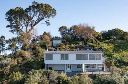 Remuera Apartment | Studio Market Rd · Central Clean Stylish Self-Contained Studio