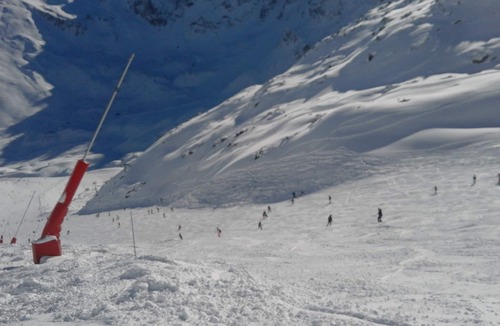 Brides-les-Bains Apartment | Studio Max 4 x Persons. Perfect location everything within walking distance.