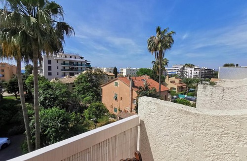 Cros-de-Cagnes Apartment | Baleni House