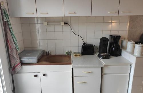 Bagnols-sur-Ceze Apartment | Studio meublé à Bagnols sur Cèze - motards bien venus