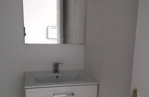 Saint-Charles du Port Apartment | Studio Meublé 25m2