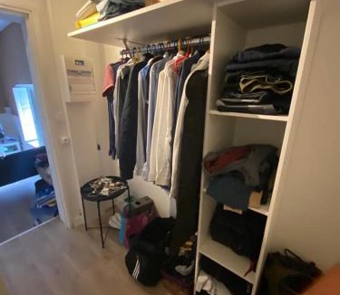 Le Vieil-Bauge Apartment | Studio meublé au pied des clochers tors