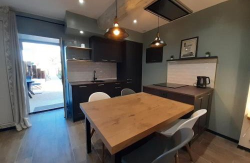 La Baussaine House | Studio meublé avec terrasse axe Rennes Saint Malo