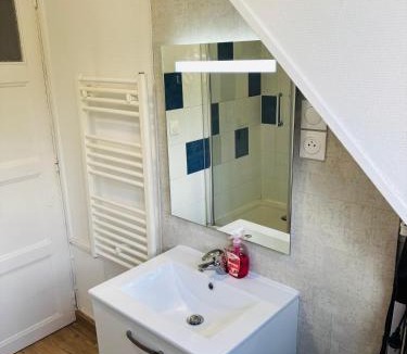 Beauvais Apartment | Studio meublé en centre ville proche gare SNCF