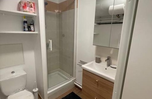 Sainte-Anne - Faubourg Noyon Apartment | Studio meublé