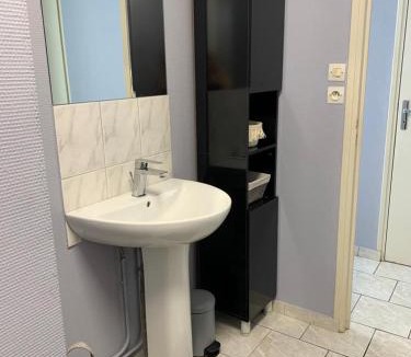 Saint-Amand-les-Eaux Apartment | studio meublé, résidence calme