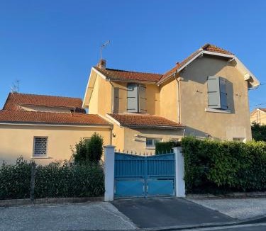 Soyaux Apartment | Studio meuble neuf