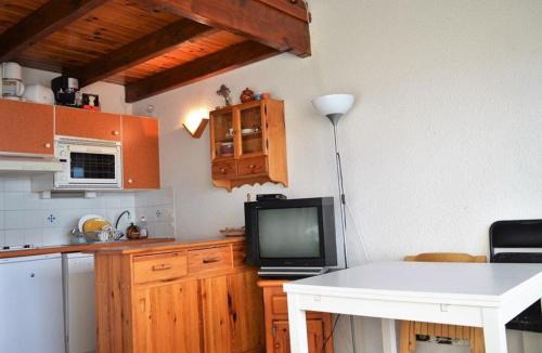 Font-Romeu-Odeillo-Via Apartment | Studio mezzanine sud avec parking à Font-Romeu - FR-1-580-33