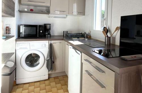 Cap d'Agde Apartment | Studio Mezzanine 5 Pers, Terrasse Sud, Parking Privé - FR-1-607-67