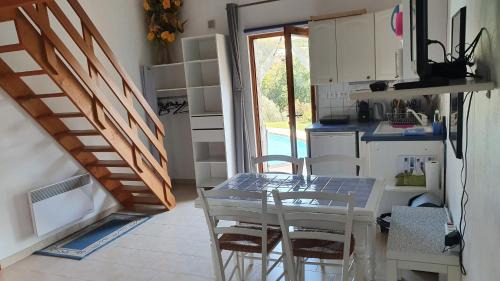 Cagnes-sur-Mer Apartment | Studio-mezzanine dans villa