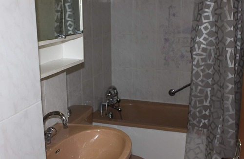 Ax-les-Thermes Apartment | Studio mezzanine 2 to 4 people Ax les Thermes center with balcony