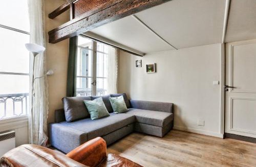 6th Arrondissement Apartment | Studio Mezzanine Quartier Luxembourg Free Netflix
