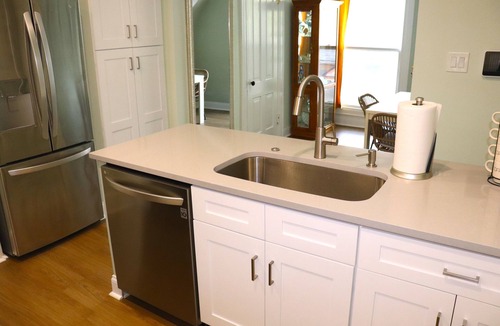 Oak Park Apartment | Studio Mins Walk to DT OAK PARK