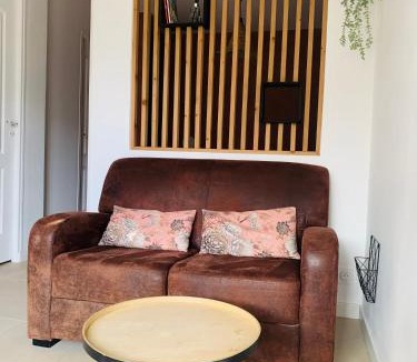 Ribaute-les-Tavernes Apartment | Studio Moderne Cozy