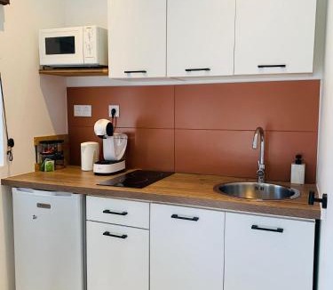 Ribaute-les-Tavernes Apartment | Studio Moderne Cozy