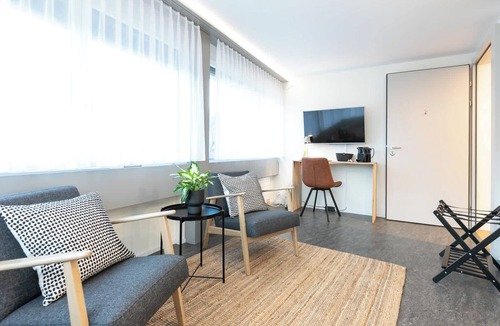 St. Gallen Apartment | Studio modern red (3) with shower (plus kitchen for shared use)