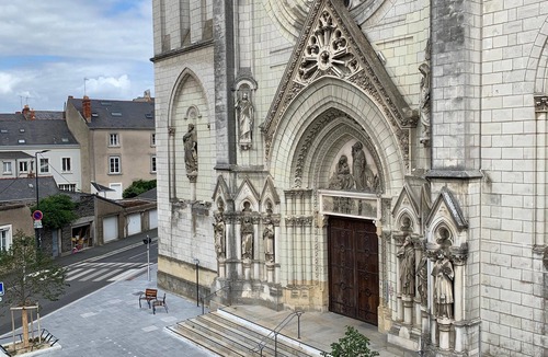 Angers Apartment | Studio-Modern-Wet room-City View-1er étage