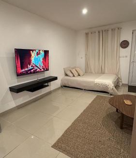 Champrosay Apartment | Studio moderne et spacieux 2