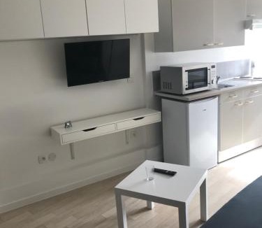 Cappelle-la-Grande Apartment | Studio moderne au calme