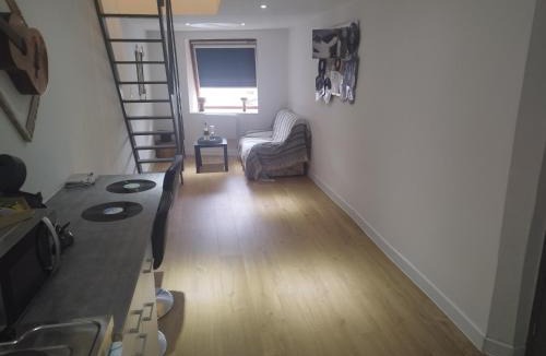Arras Apartment | studio musique