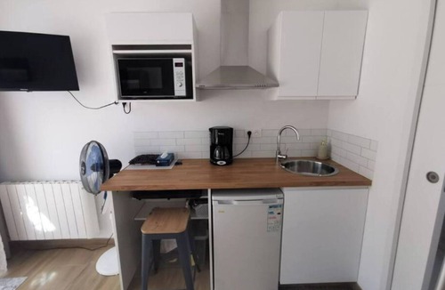 Gallargues-le-Montueux Apartment | Studio Neuf Proche Camargue