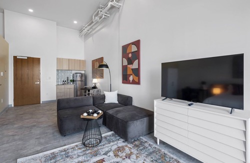 Northside Apartment | Studio | near Aquarium, Coolridge Park