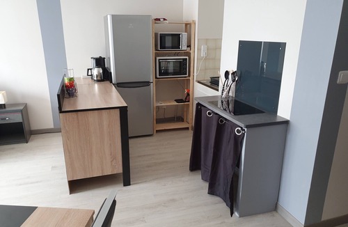 La Roche-sur-Yon Apartment | Studio near city center 2-3 persons