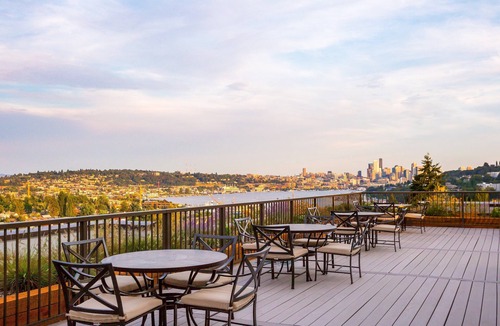 Fremont Apartment | Studio Near Downtown | Breakfast and Pool Access!