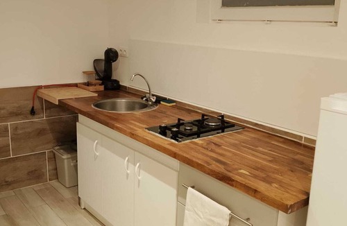 Tremblay-en-France Apartment | Studio near Roissy