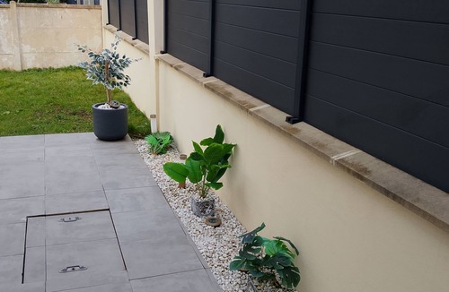 Tremblay-en-France Apartment | Studio near Roissy