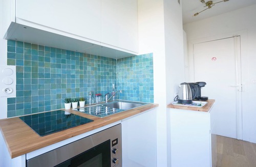 La Madeleine Apartment | Studio near Lille with private parking