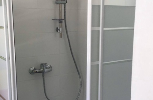 Ensues-la-Redonne Apartment | studio near the sea