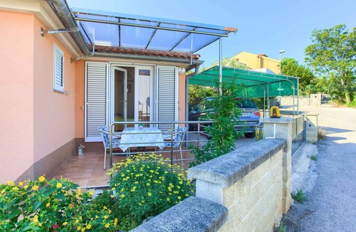 Vantacici Apartment | Studio near the beach